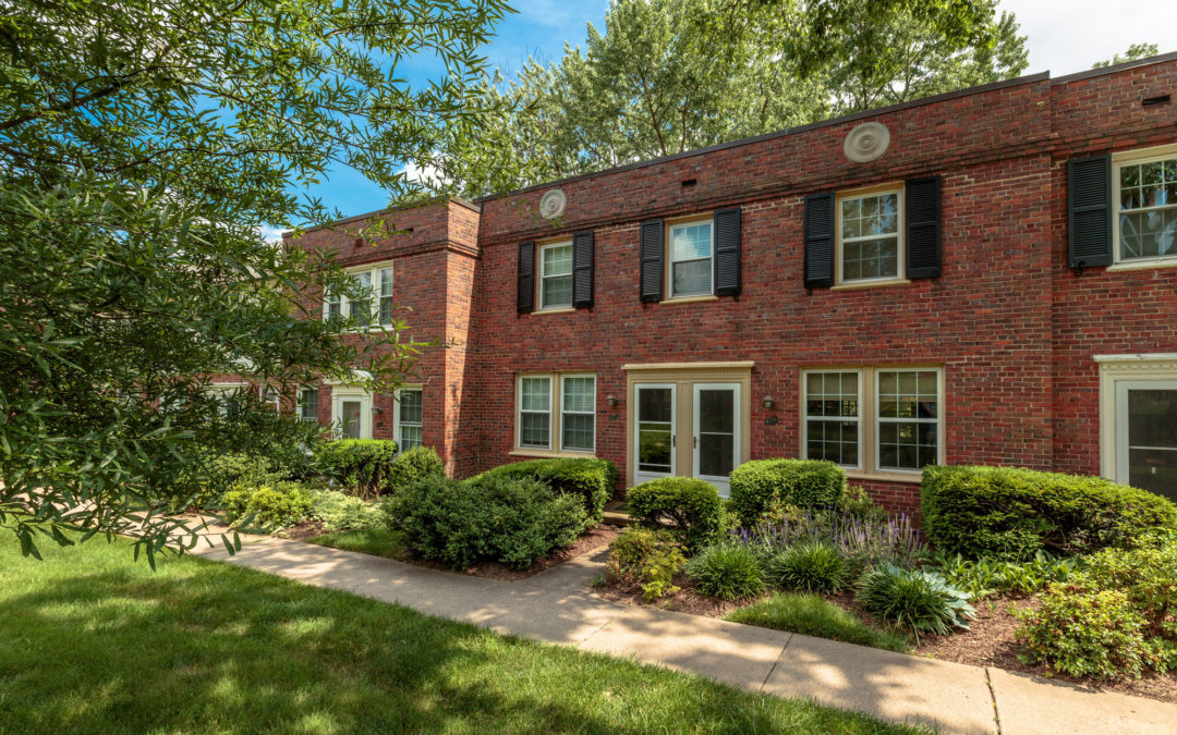 ARLINGTON VILLAGE TOWNHOMES – Arlington, Virginia